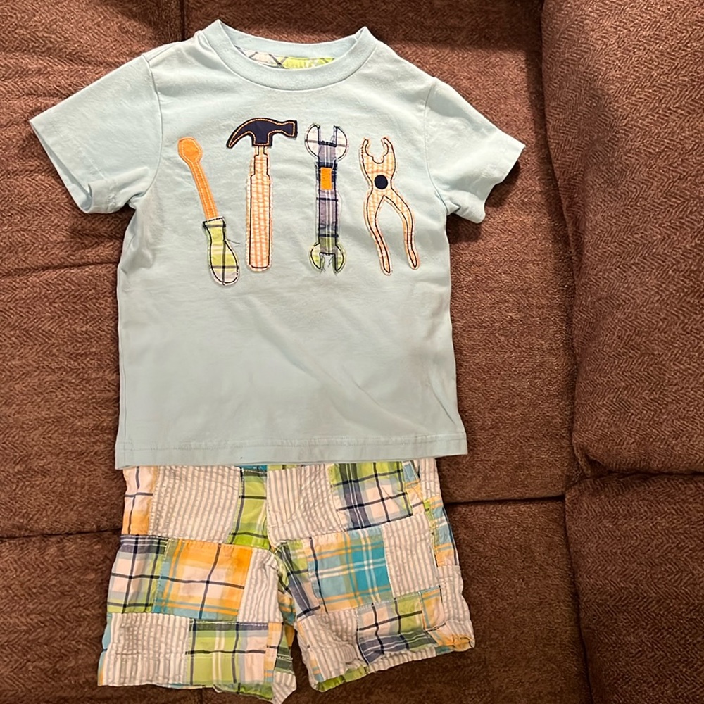 Short & SS Shirt Tools Set, 3T, EUC